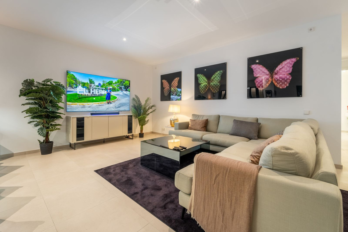 6 Bed Townhouse for sale in La Cala Golf Costa Del Sol, Málaga, Spain
