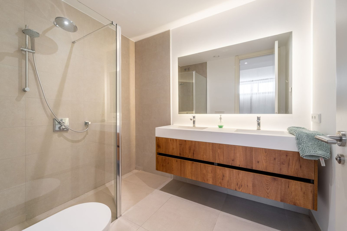 6 Bed Townhouse for sale in La Cala Golf Costa Del Sol, Málaga, Spain