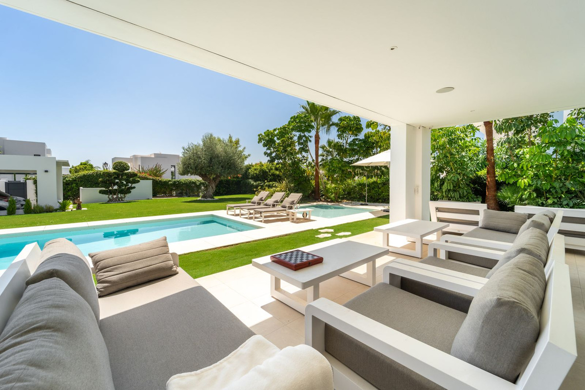 6 Bed Townhouse for sale in La Cala Golf Costa Del Sol, Málaga, Spain