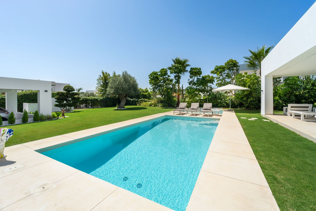 6 Bed Townhouse for sale in La Cala Golf Costa Del Sol, Málaga, Spain