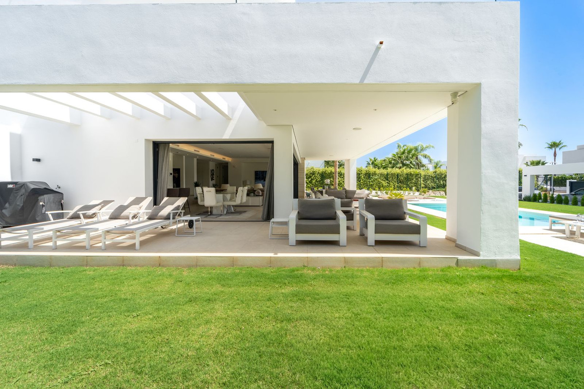 6 Bed Townhouse for sale in La Cala Golf Costa Del Sol, Málaga, Spain
