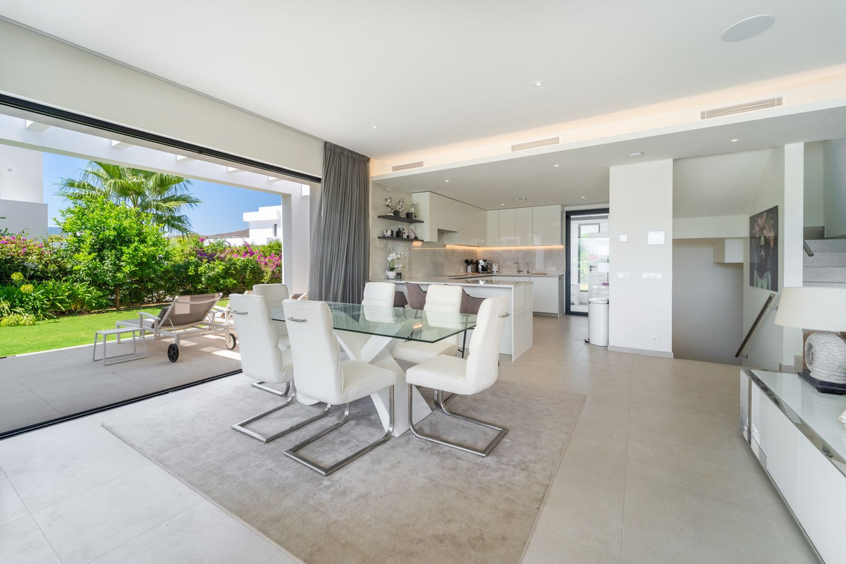 6 Bed Townhouse for sale in La Cala Golf Costa Del Sol, Málaga, Spain