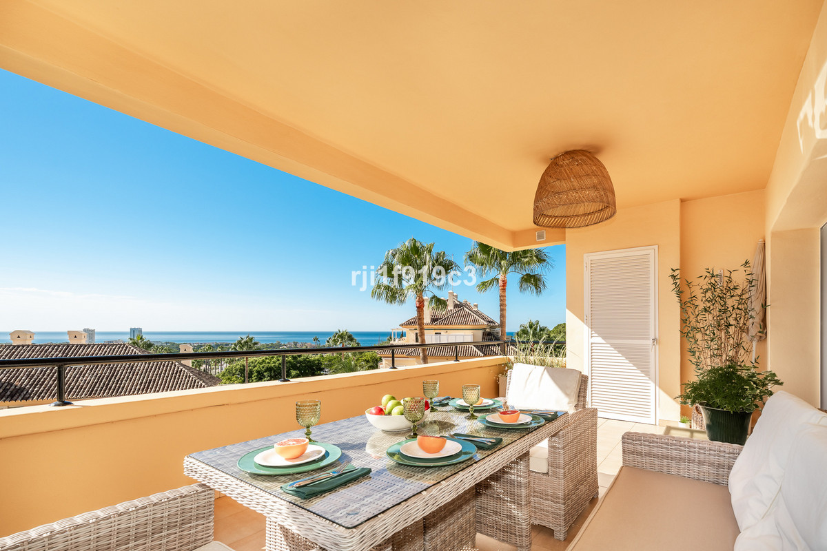 Se vende Apartamento Planta Media de 3 dormitorios en Costa Del Sol, Málaga, España