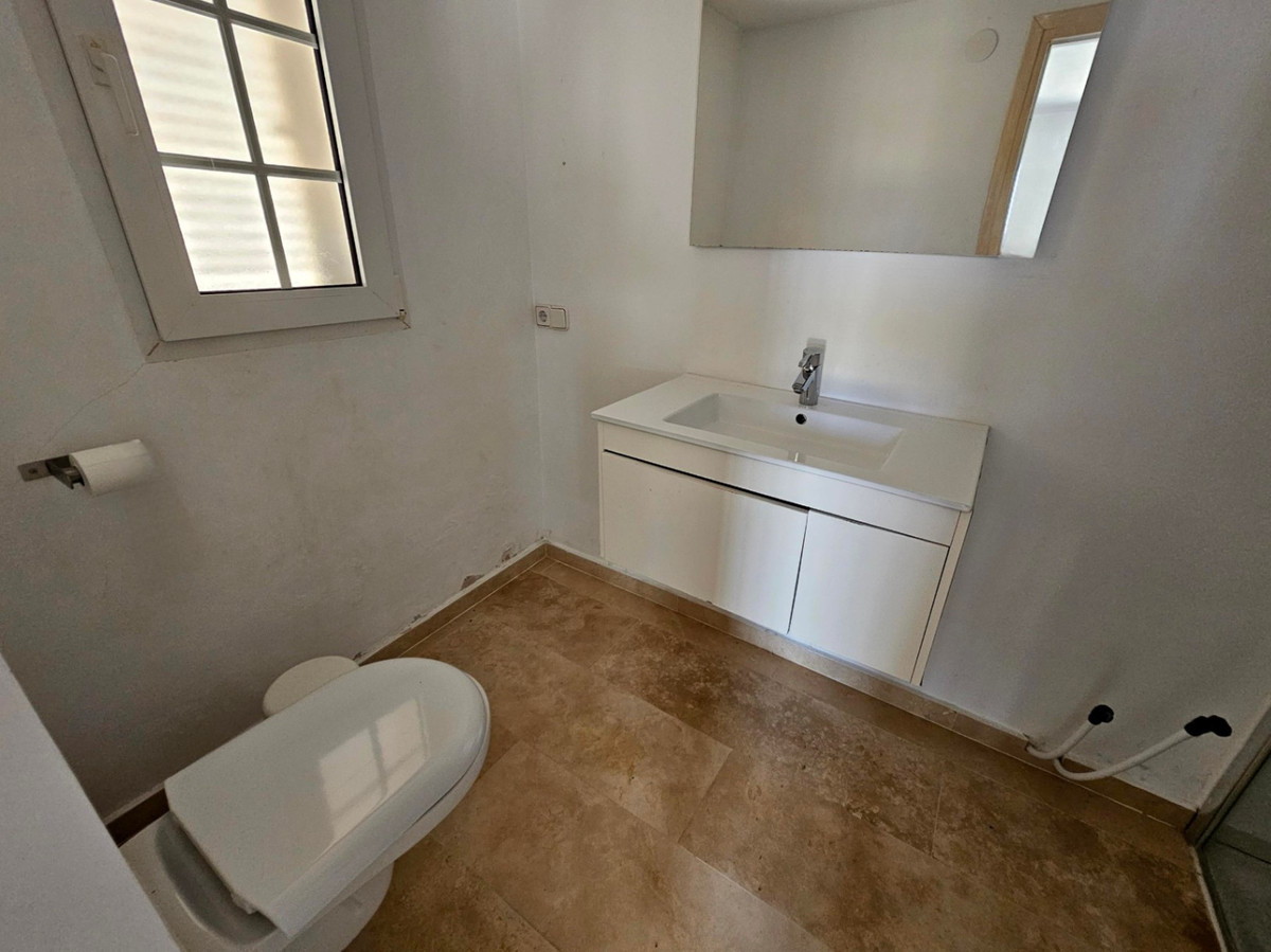 Se vende Villa - Chalet de 6 dormitorios en Costa Blanca, Alicante, España