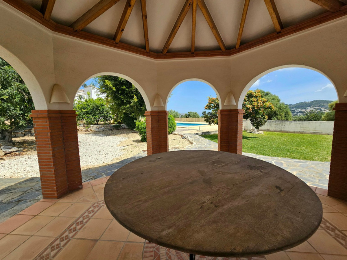 Se vende Villa - Chalet de 6 dormitorios en Costa Blanca, Alicante, España