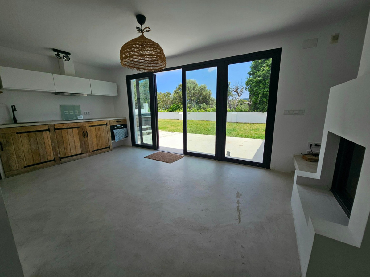 Se vende Villa - Chalet de 6 dormitorios en Costa Blanca, Alicante, España