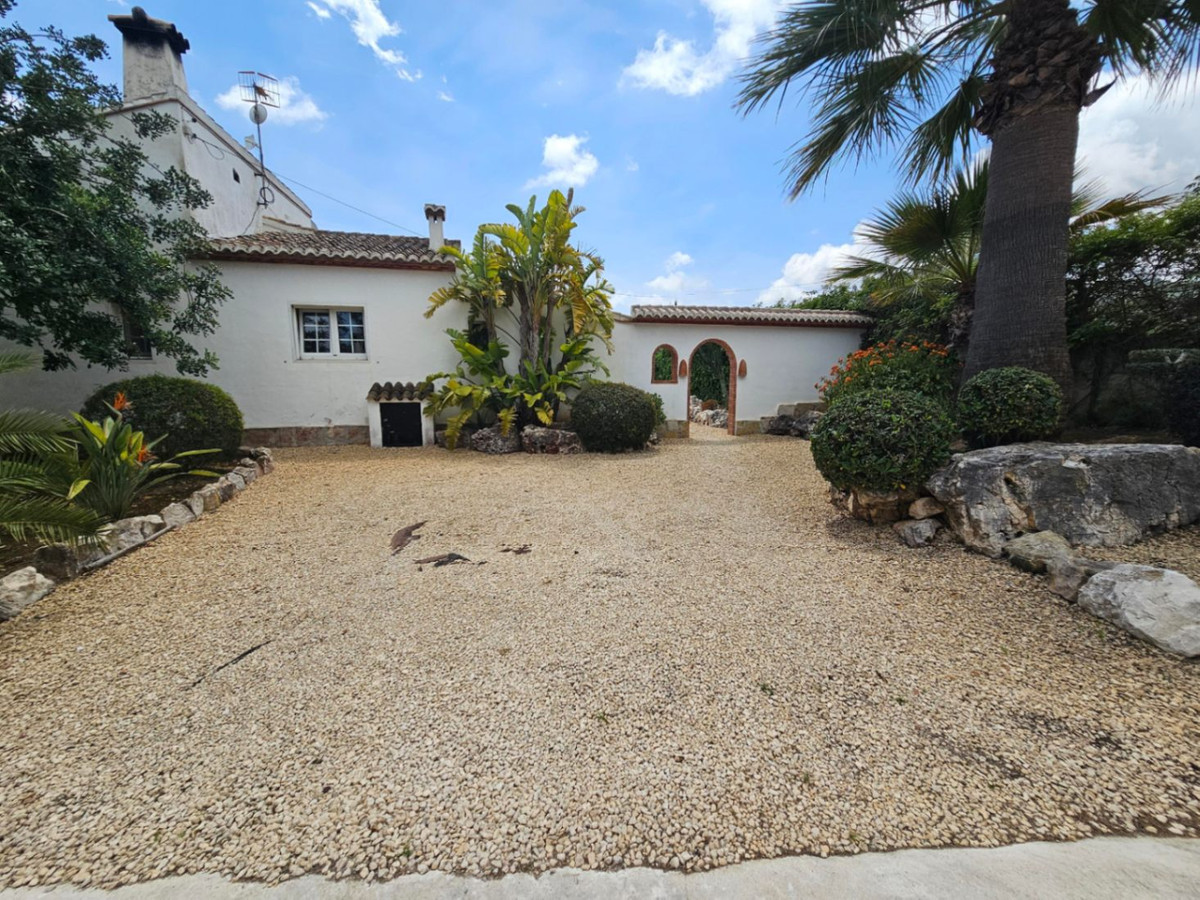 Se vende Villa - Chalet de 6 dormitorios en Costa Blanca, Alicante, España