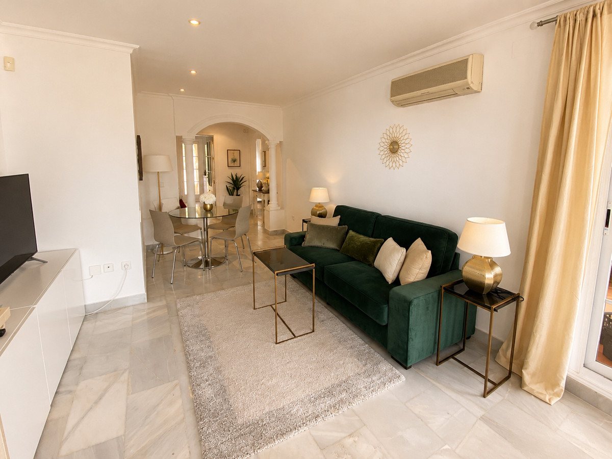 2 Bed Apartment for sale in Nueva Andalucía Costa Del Sol, Málaga, Spain