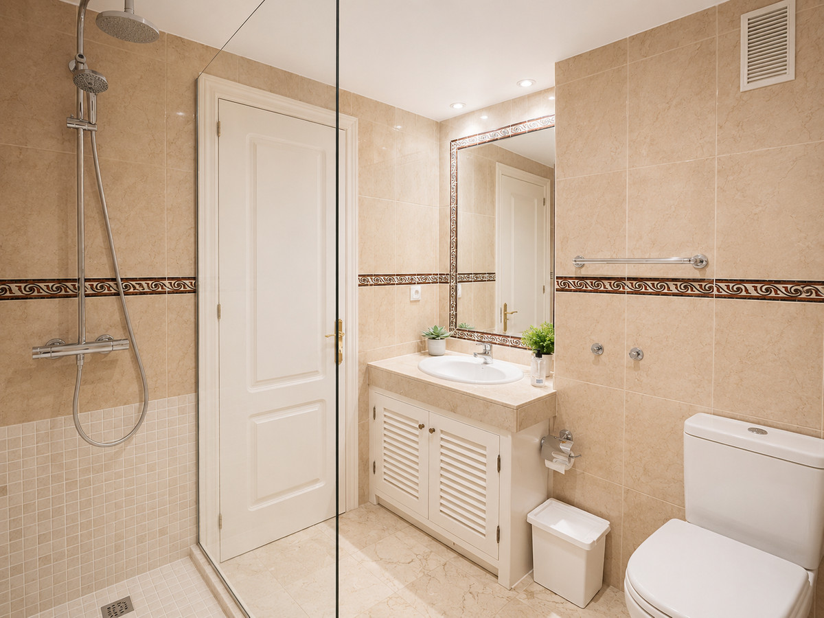 2 Bed Apartment for sale in Nueva Andalucía Costa Del Sol, Málaga, Spain