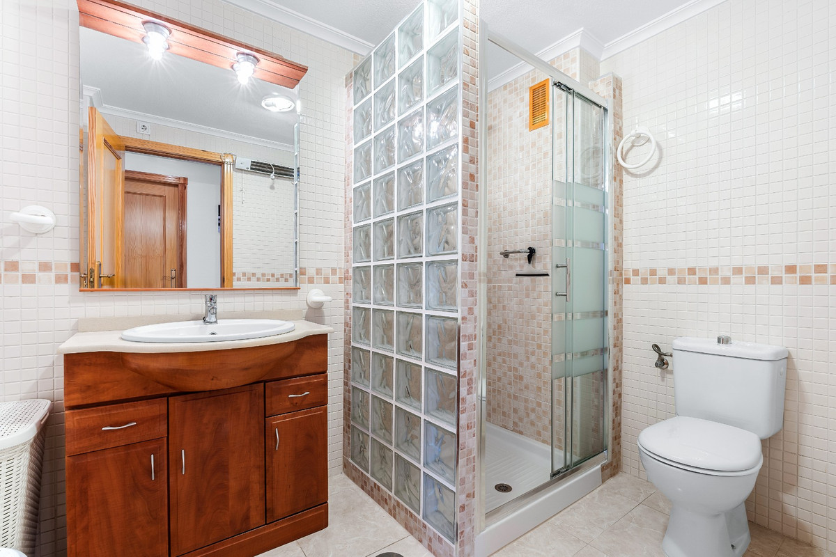 2 Bed Apartment for sale in Playa Flamenca Costa Blanca, Alicante, Spain
