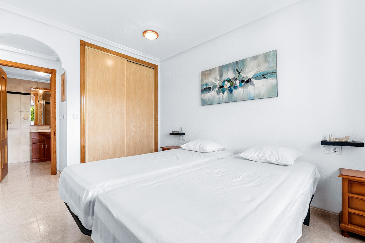 2 Bed Apartment for sale in Playa Flamenca Costa Blanca, Alicante, Spain