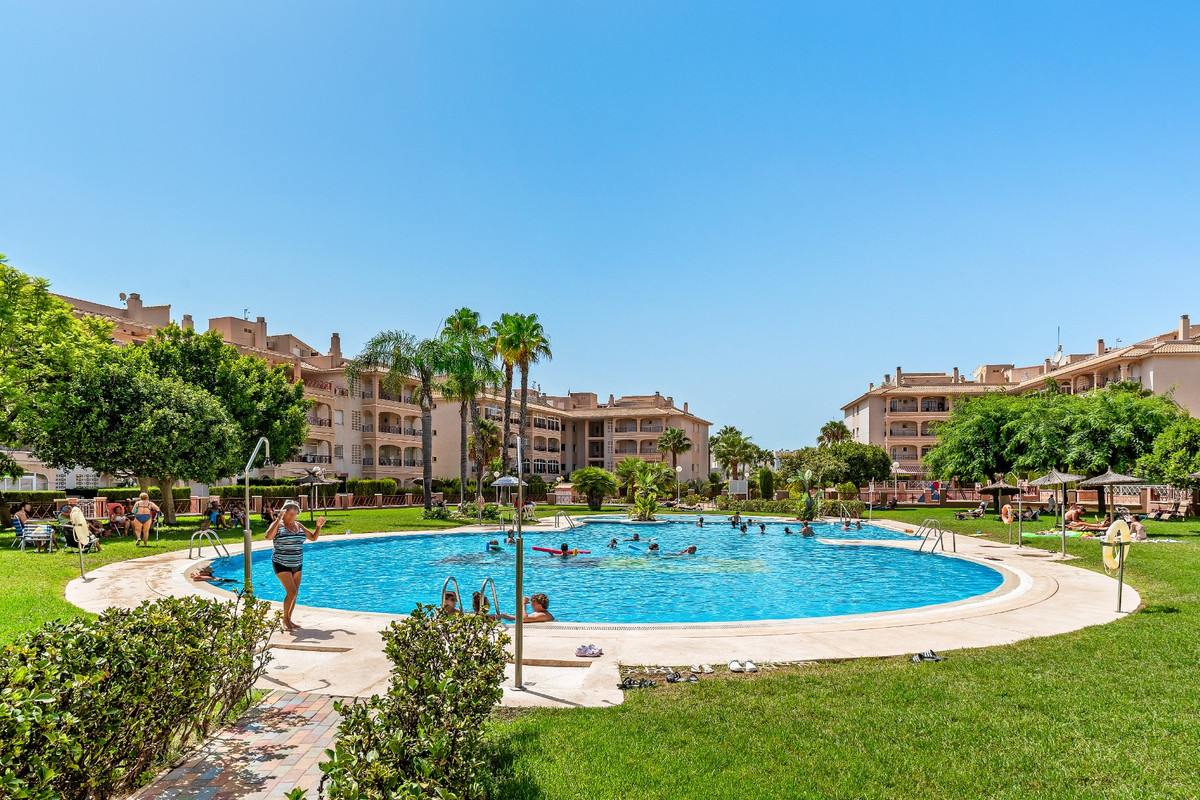 2 Bed Apartment for sale in Playa Flamenca Costa Blanca, Alicante, Spain