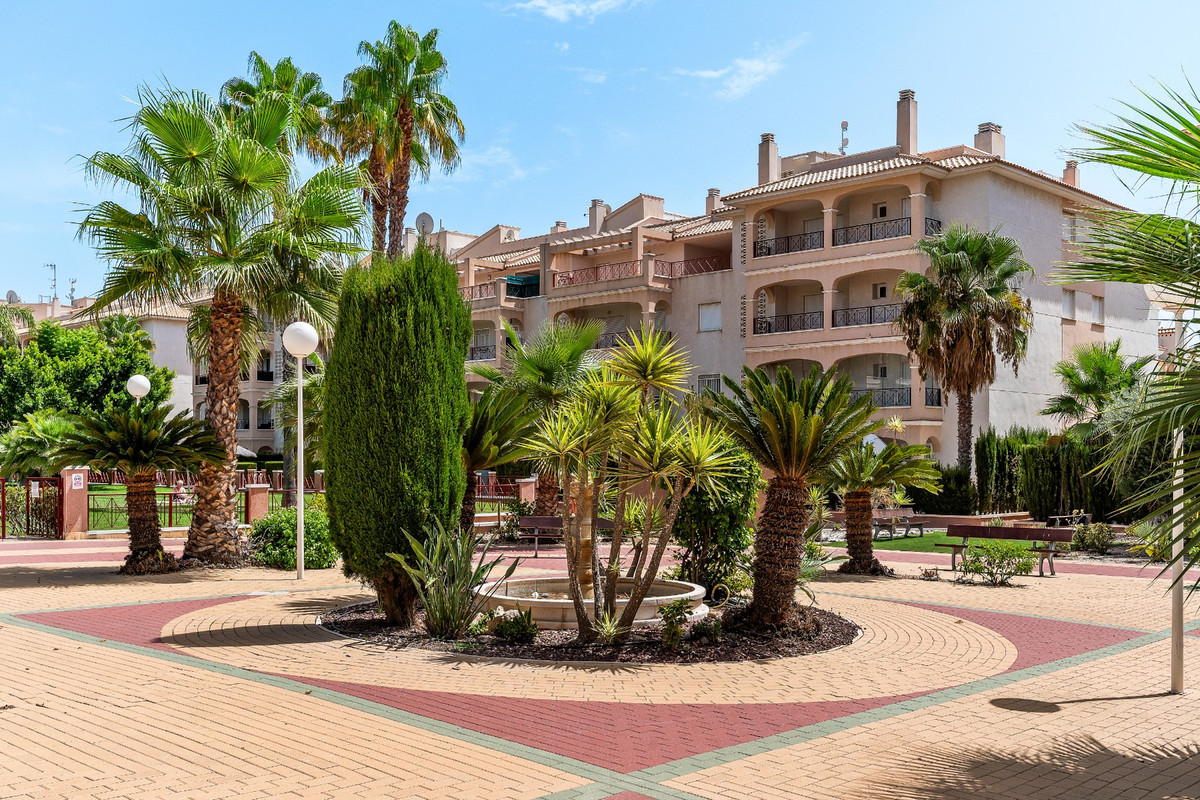 2 Bed Apartment for sale in Playa Flamenca Costa Blanca, Alicante, Spain