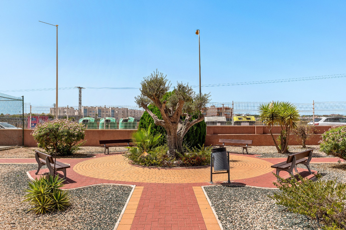 2 Bed Apartment for sale in Playa Flamenca Costa Blanca, Alicante, Spain