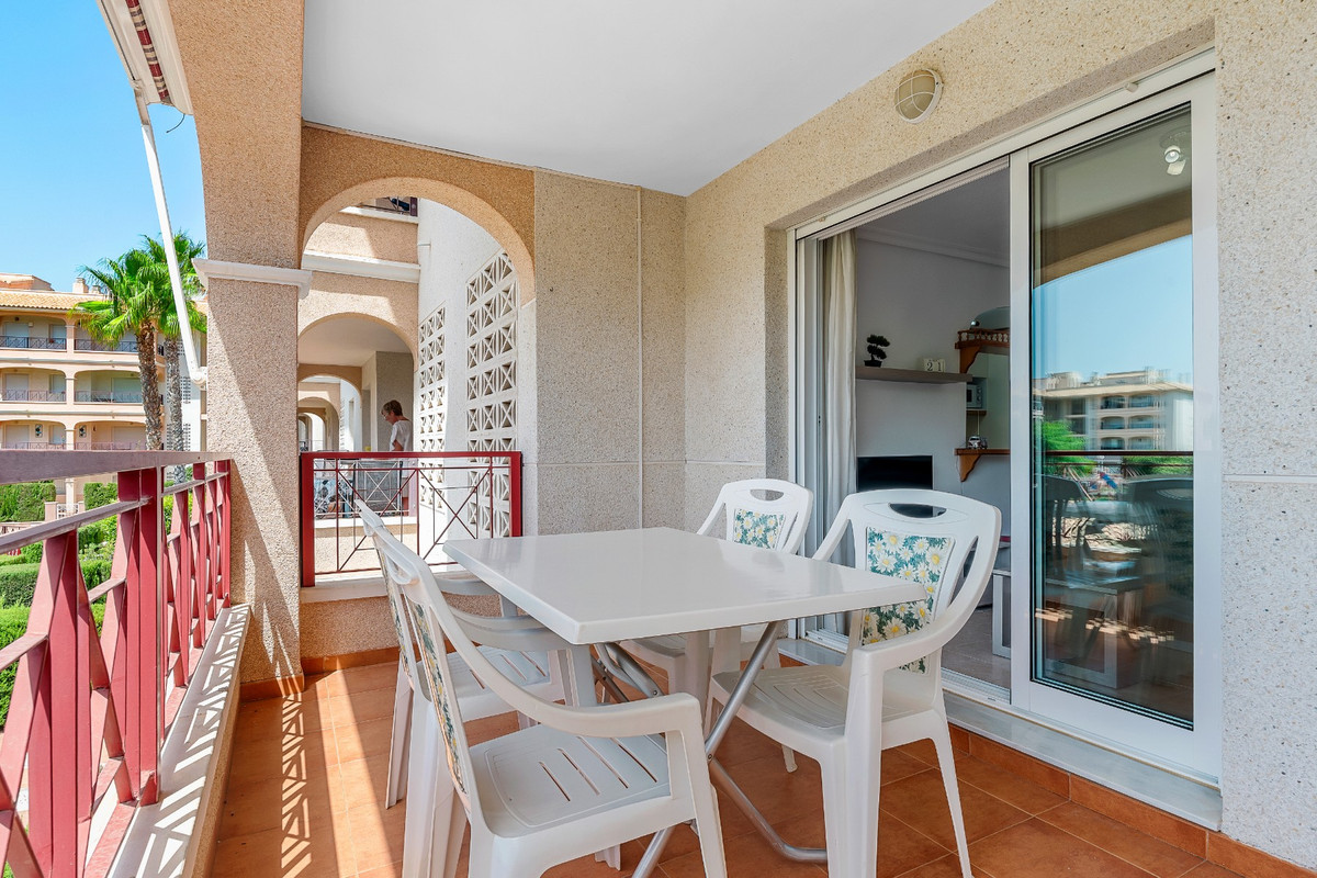 2 Bed Apartment for sale in Playa Flamenca Costa Blanca, Alicante, Spain