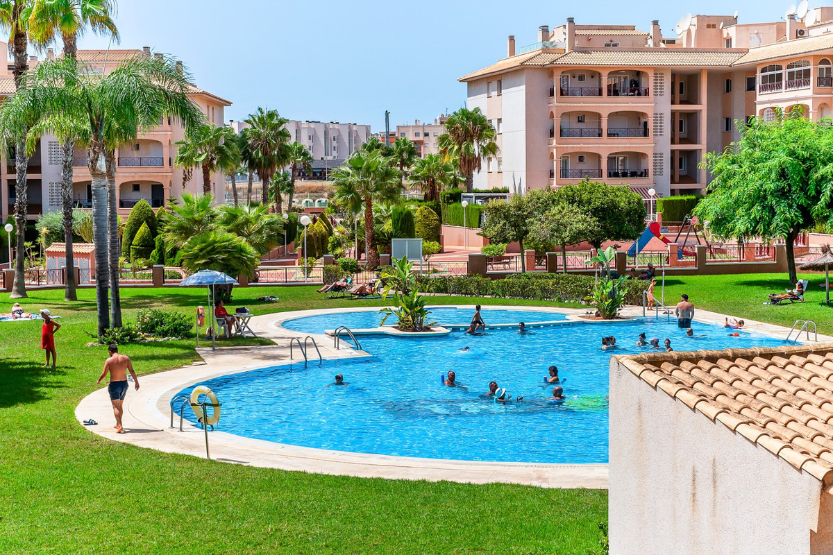 2 Bed Apartment for sale in Playa Flamenca Costa Blanca, Alicante, Spain