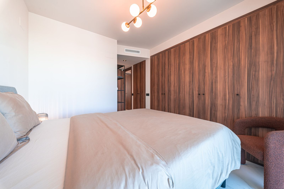 Se vende Apartamento Planta Media de 3 dormitorios en Costa Del Sol, Málaga, España