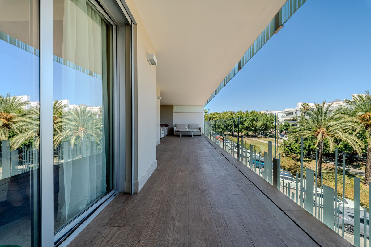 Se vende Apartamento Planta Media de 3 dormitorios en Costa Del Sol, Málaga, España