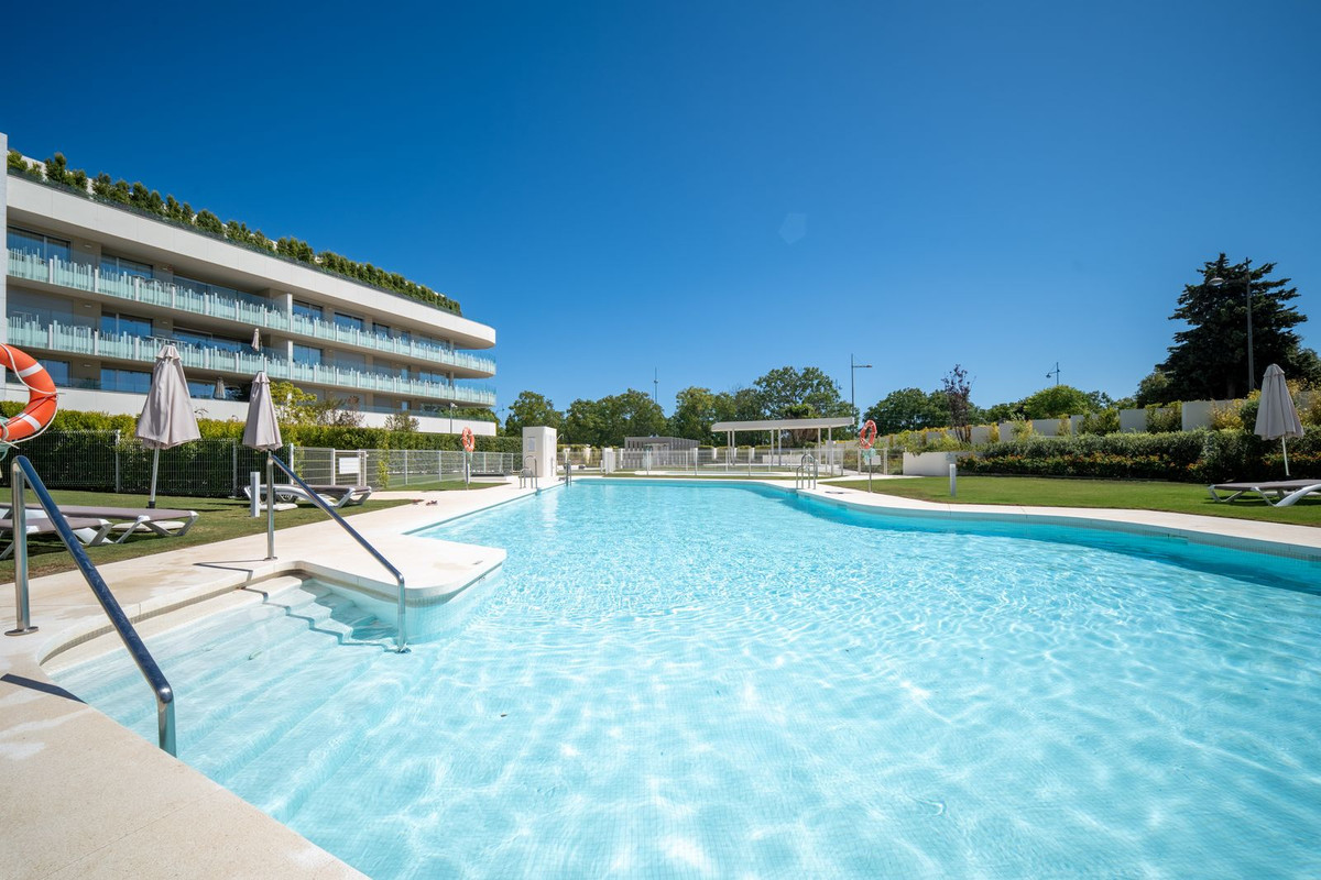 Se vende Apartamento Planta Media de 3 dormitorios en Costa Del Sol, Málaga, España