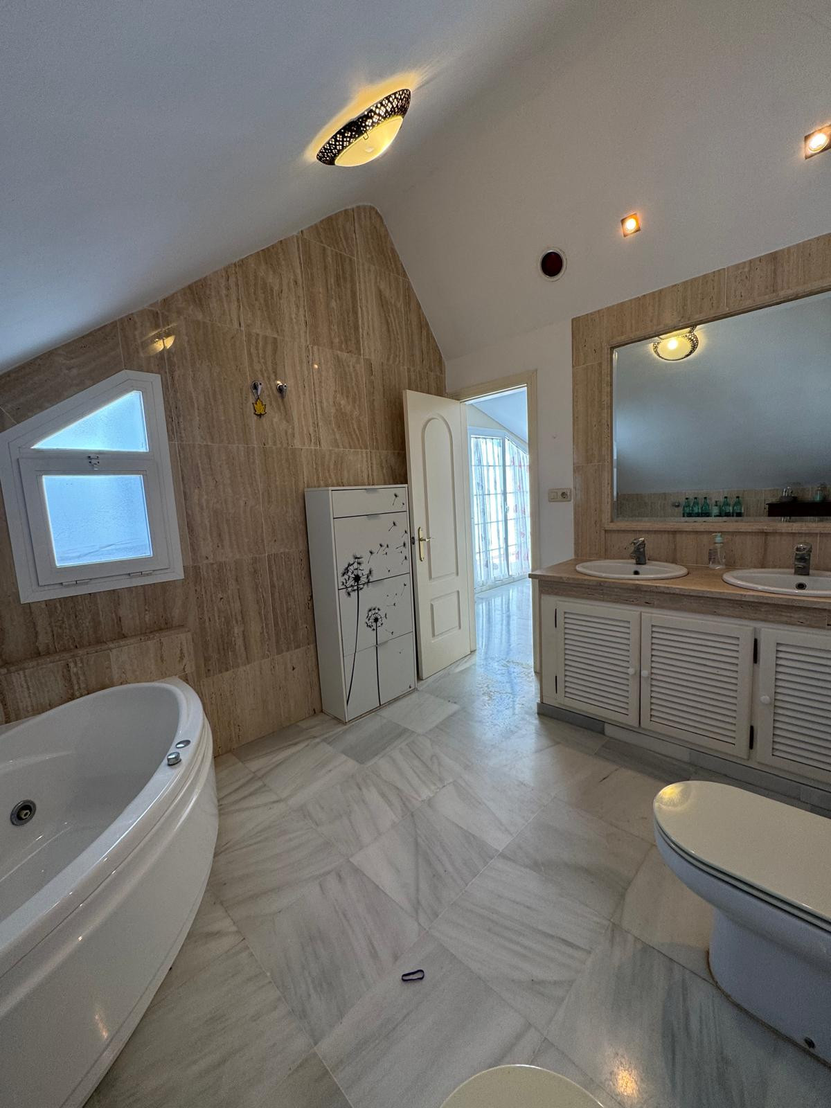 Se vende Adosada de 3 dormitorios en Costa Del Sol, Málaga, España