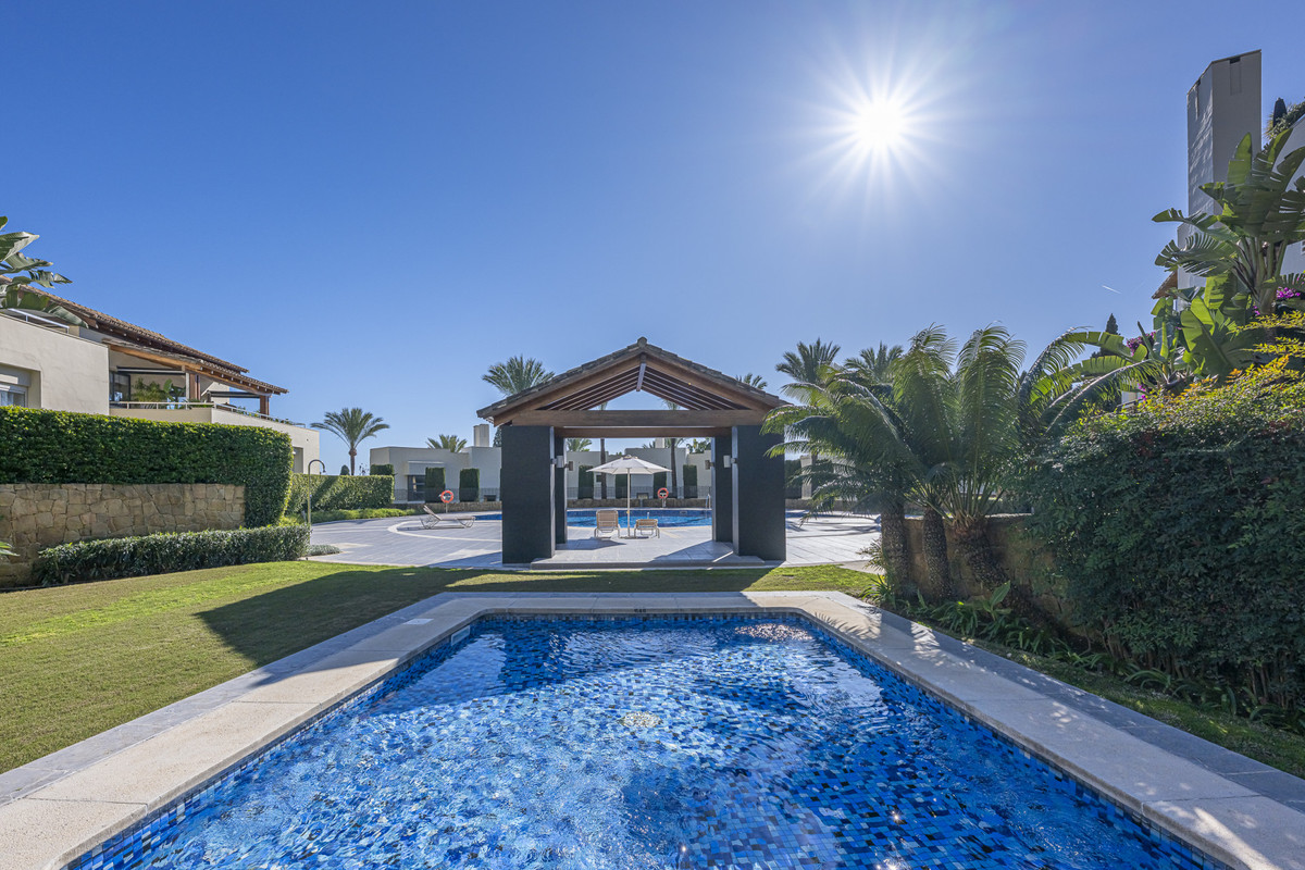 3 Bed Apartment for sale in The Golden Mile Costa Del Sol, Málaga, Spain