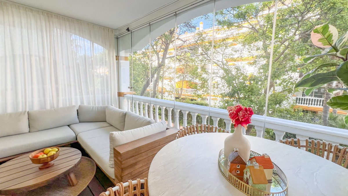 2 Bed Apartment for sale in Marbella Costa Del Sol, Málaga, Spain