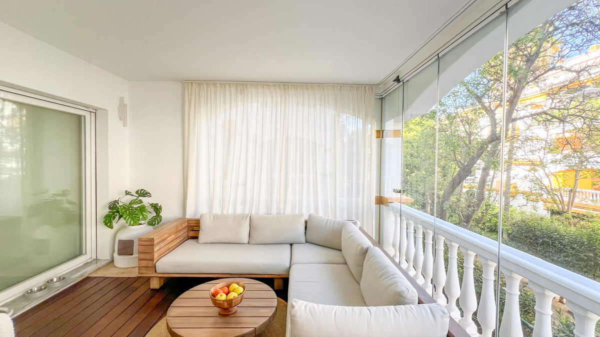 2 Bed Apartment for sale in Marbella Costa Del Sol, Málaga, Spain