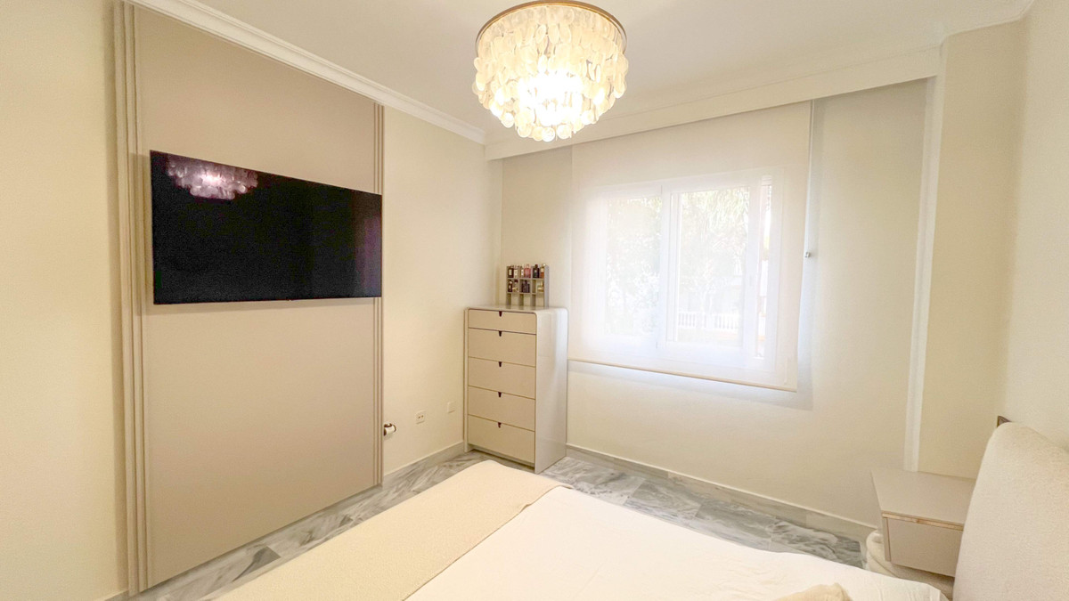 2 Bed Apartment for sale in Marbella Costa Del Sol, Málaga, Spain