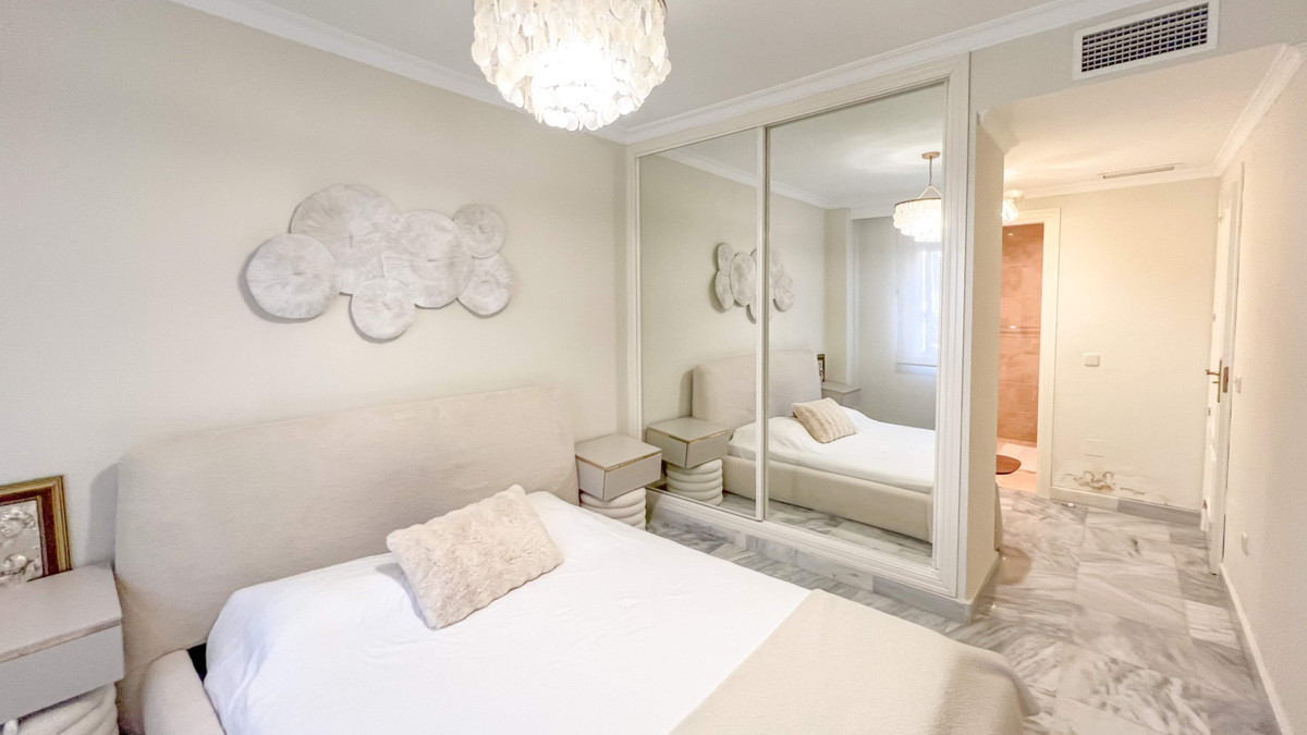 2 Bed Apartment for sale in Marbella Costa Del Sol, Málaga, Spain