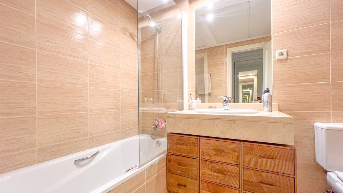 2 Bed Apartment for sale in Marbella Costa Del Sol, Málaga, Spain