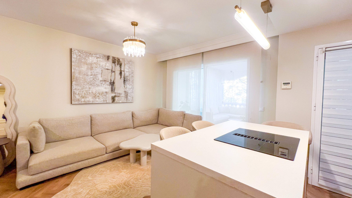 2 Bed Apartment for sale in Marbella Costa Del Sol, Málaga, Spain