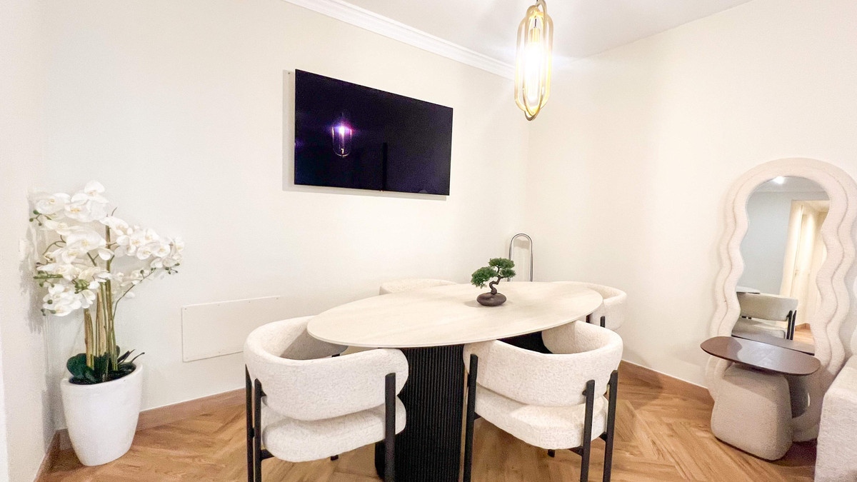 2 Bed Apartment for sale in Marbella Costa Del Sol, Málaga, Spain
