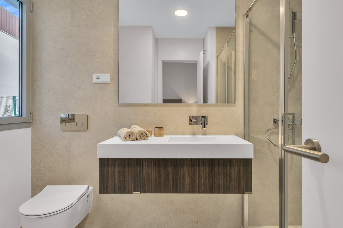 4 Bed Apartment for sale in Santa Clara Costa Del Sol, Málaga, Spain
