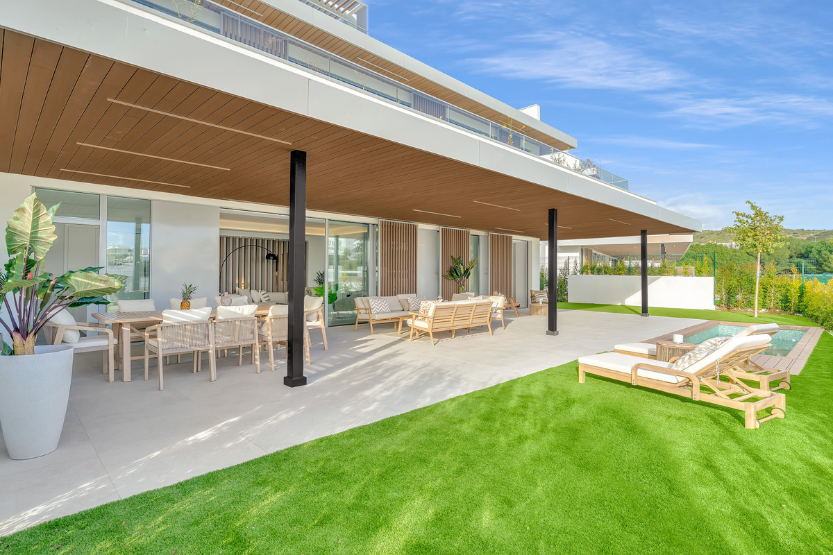 4 Bed Apartment for sale in Santa Clara Costa Del Sol, Málaga, Spain