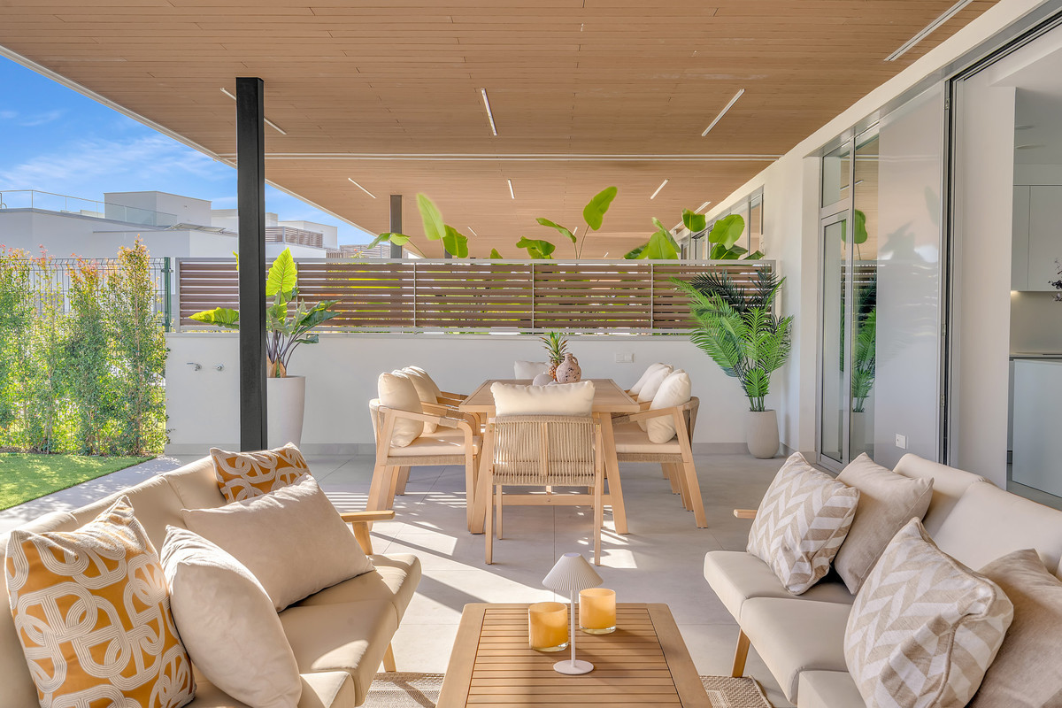 4 Bed Apartment for sale in Santa Clara Costa Del Sol, Málaga, Spain