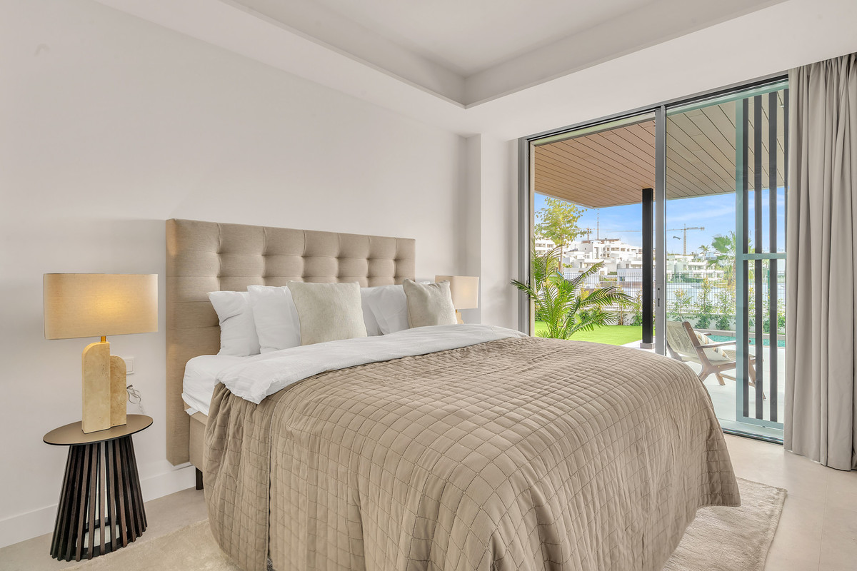4 Bed Apartment for sale in Santa Clara Costa Del Sol, Málaga, Spain