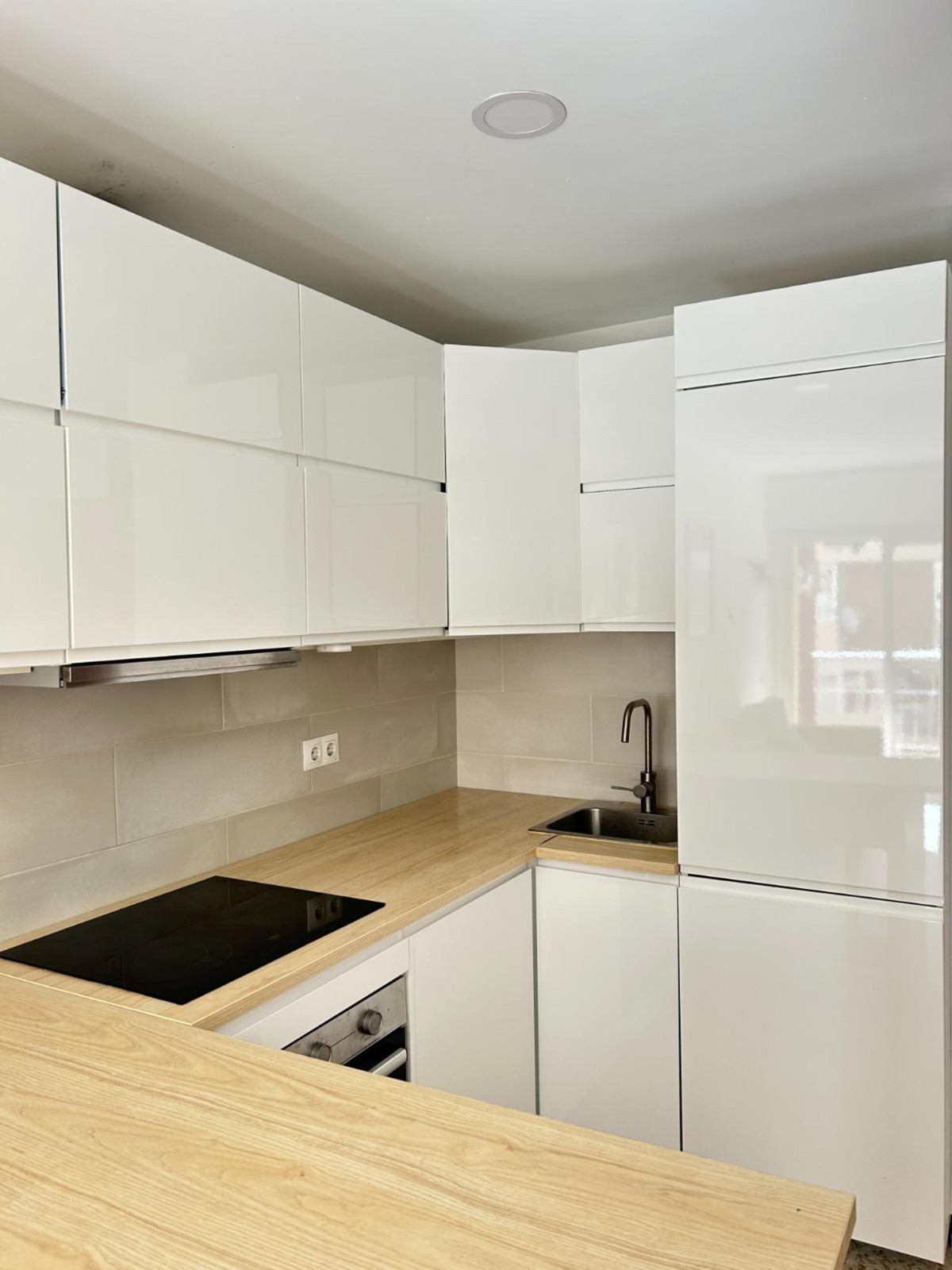 1 Bed Apartment for sale in Benalmadena Costa Costa Del Sol, Málaga, Spain