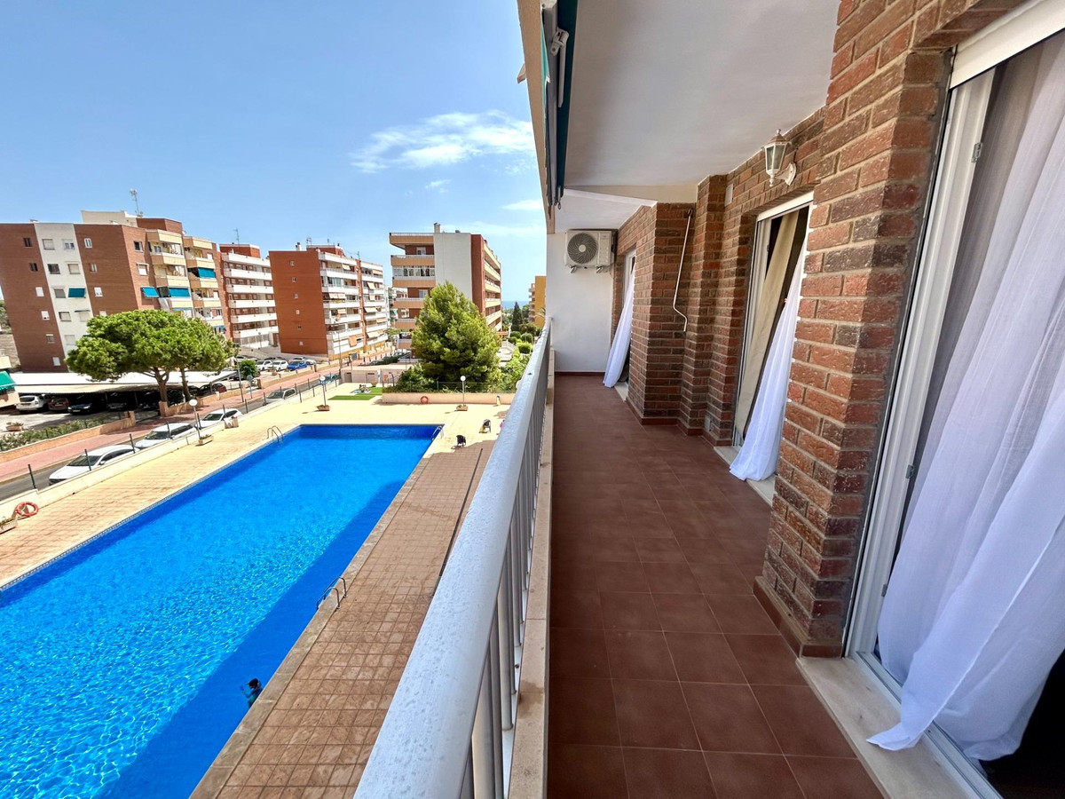 Se vende Apartamento Planta Media de 2 dormitorios en Costa Blanca, Alicante, España