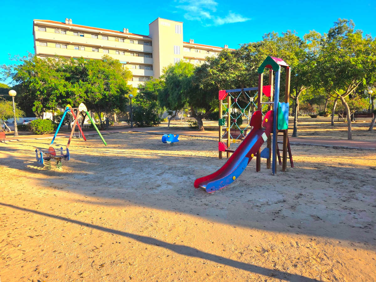 Se vende Apartamento Planta Media de 1 dormitorios en Costa Blanca, Alicante, España