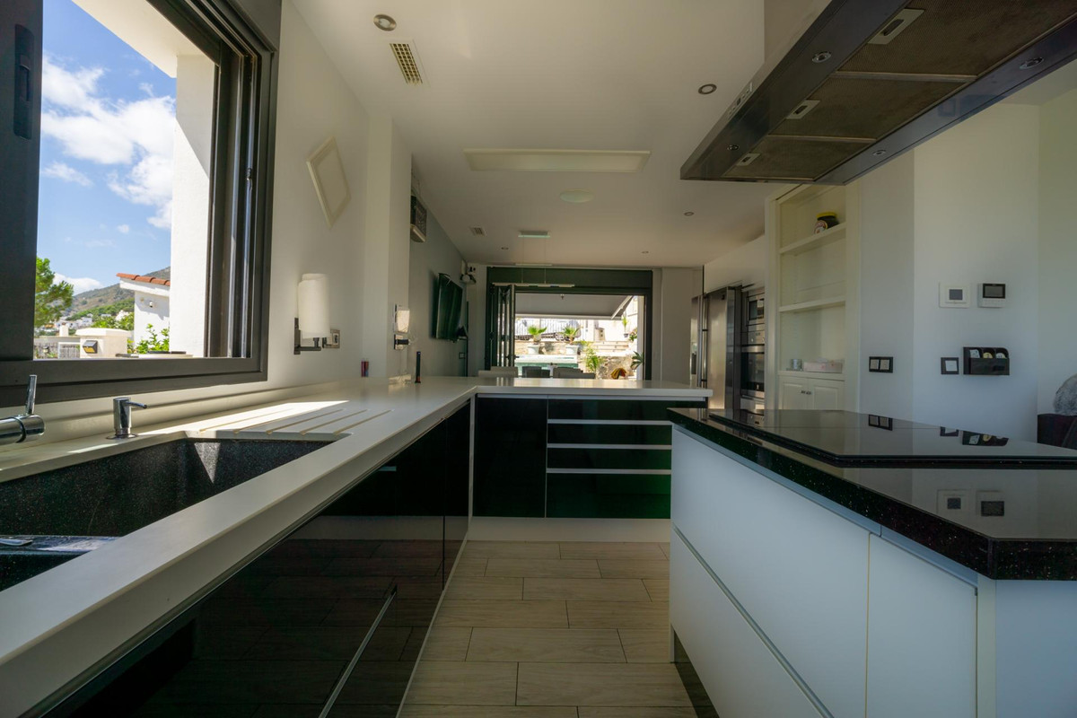 Se vende Villa - Chalet de 3 dormitorios en Costa Del Sol, Málaga, España