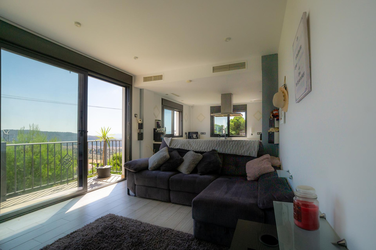 Se vende Villa - Chalet de 3 dormitorios en Costa Del Sol, Málaga, España