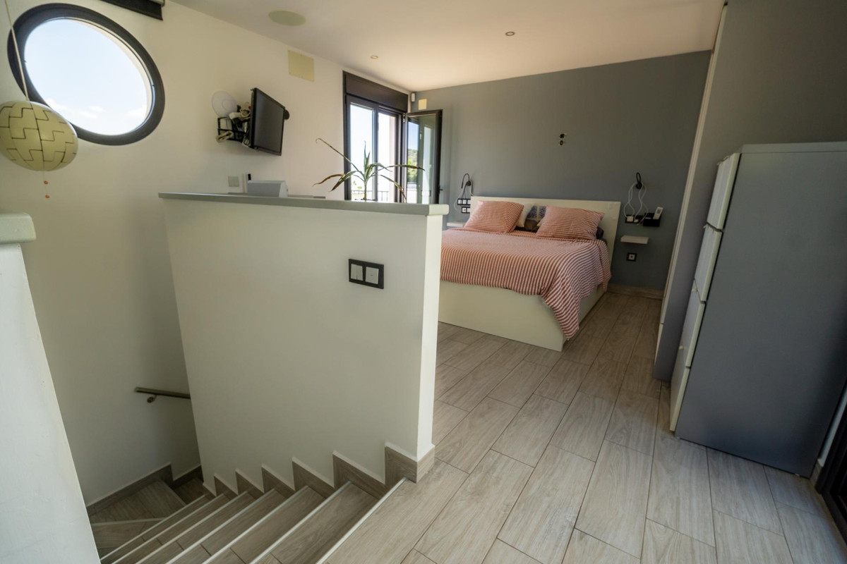 Se vende Villa - Chalet de 3 dormitorios en Costa Del Sol, Málaga, España