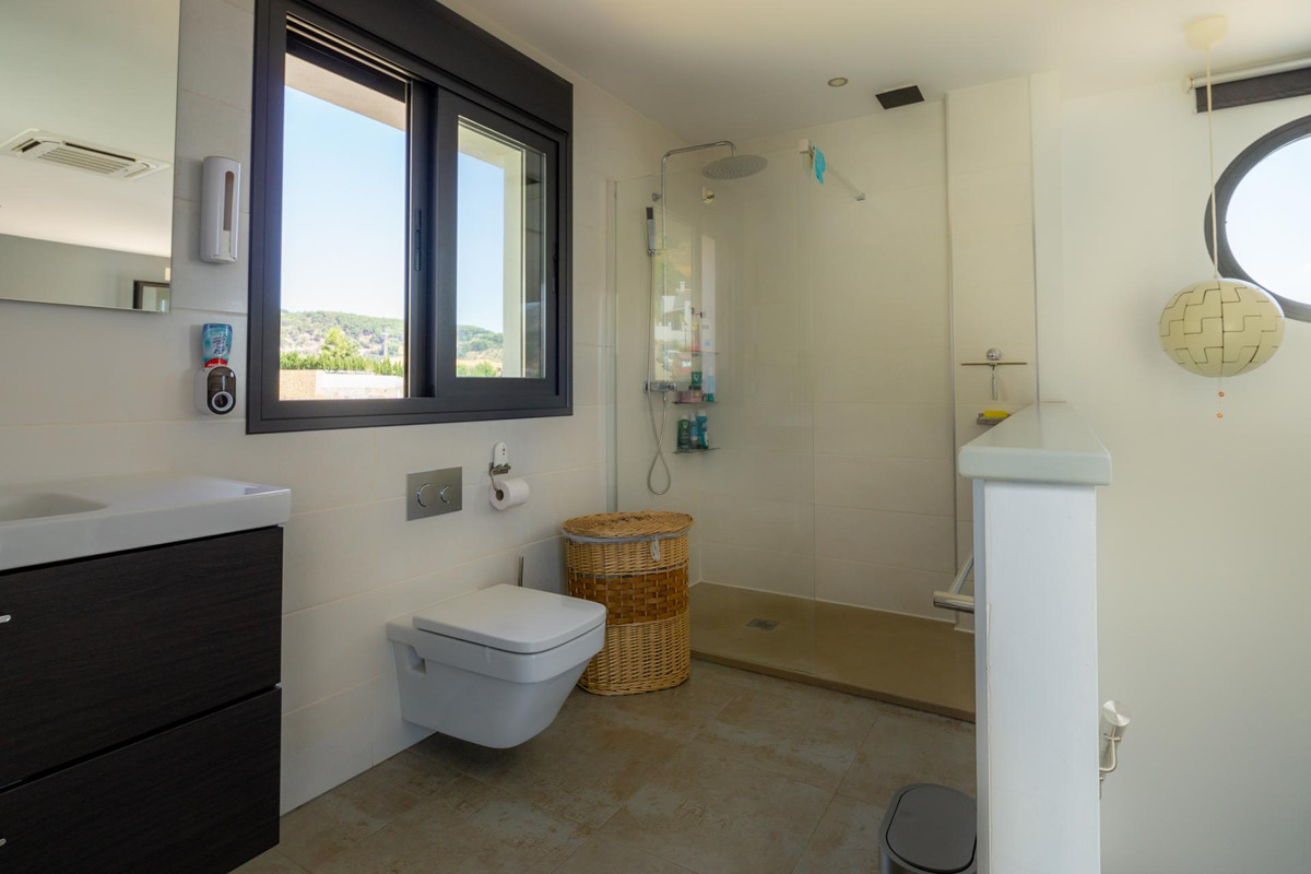 Se vende Villa - Chalet de 3 dormitorios en Costa Del Sol, Málaga, España