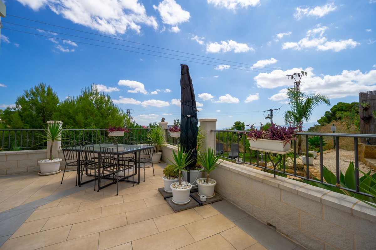 Se vende Villa - Chalet de 3 dormitorios en Costa Del Sol, Málaga, España