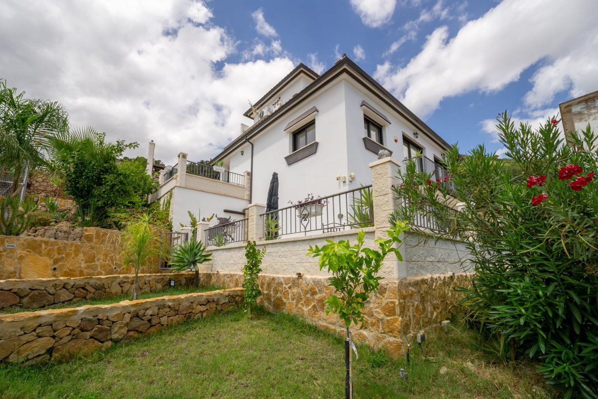 Se vende Villa - Chalet de 3 dormitorios en Costa Del Sol, Málaga, España