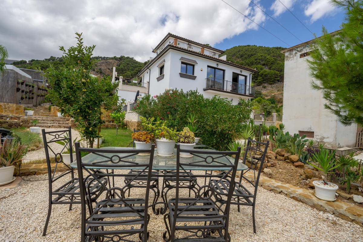 Se vende Villa - Chalet de 3 dormitorios en Costa Del Sol, Málaga, España
