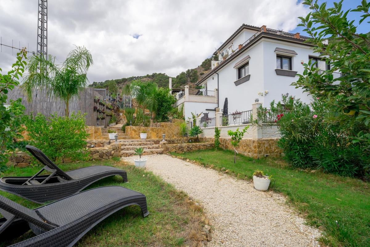 Se vende Villa - Chalet de 3 dormitorios en Costa Del Sol, Málaga, España