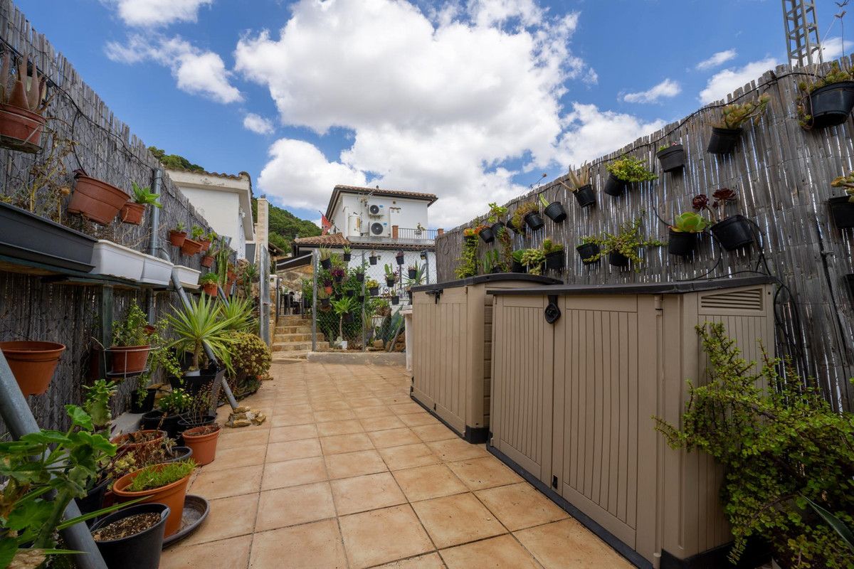 Se vende Villa - Chalet de 3 dormitorios en Costa Del Sol, Málaga, España