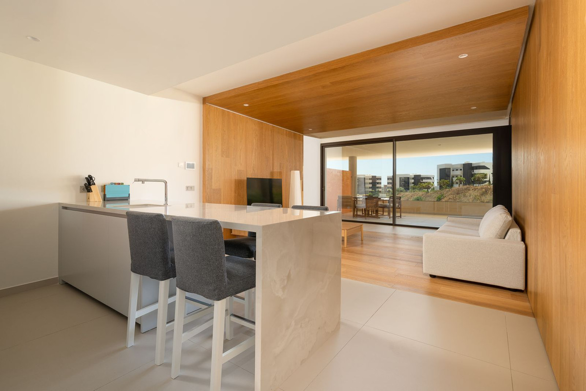 Se vende Apartamento Planta Media de 2 dormitorios en Costa Del Sol, Málaga, España