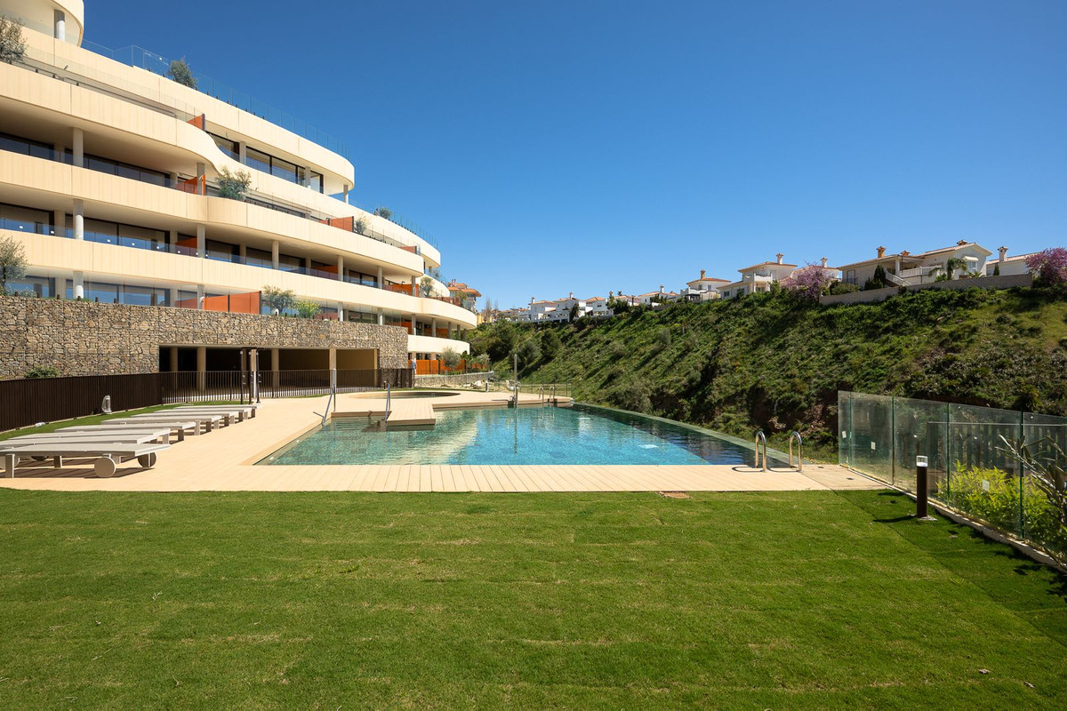Se vende Apartamento Planta Media de 2 dormitorios en Costa Del Sol, Málaga, España
